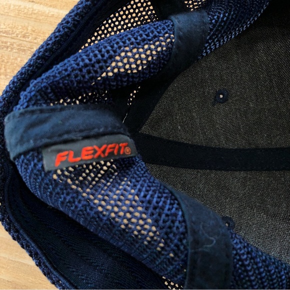 Columbia Sportswear Co. Mesh Hat - Picture 5 of 6